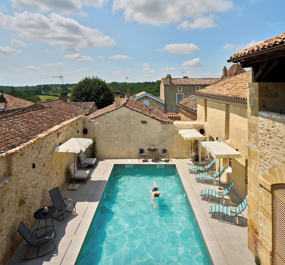 Le Chevalier Bleu - last minute hotel in Unknown City