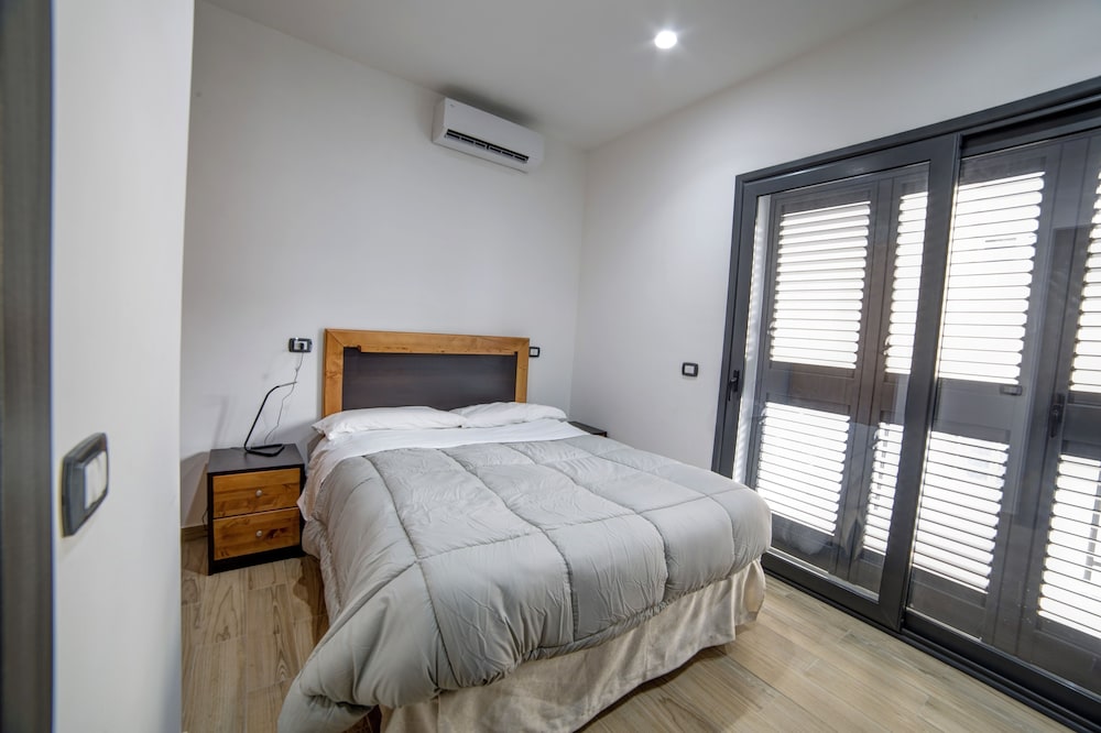 Bed and Breakfast Controtempo — 4-Star Luxury Hotel in Reggio Calabria, Italy