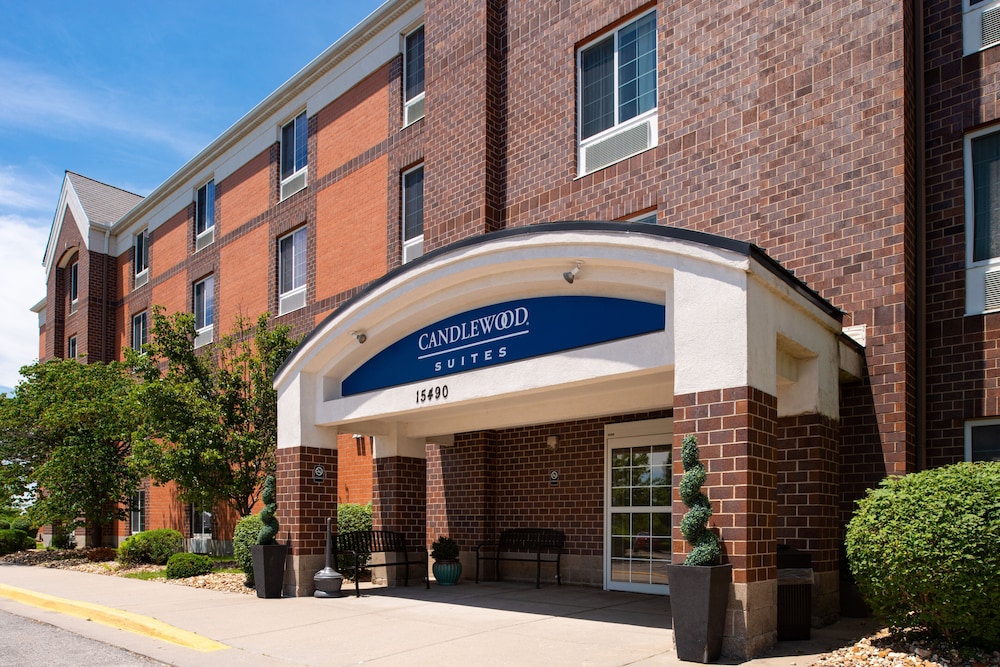 Candlewood Suites Olathe by IHG - photo 36