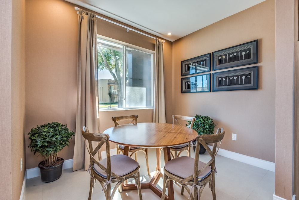 Magic Village Resort 4 Bdrm Townhome - photo 22