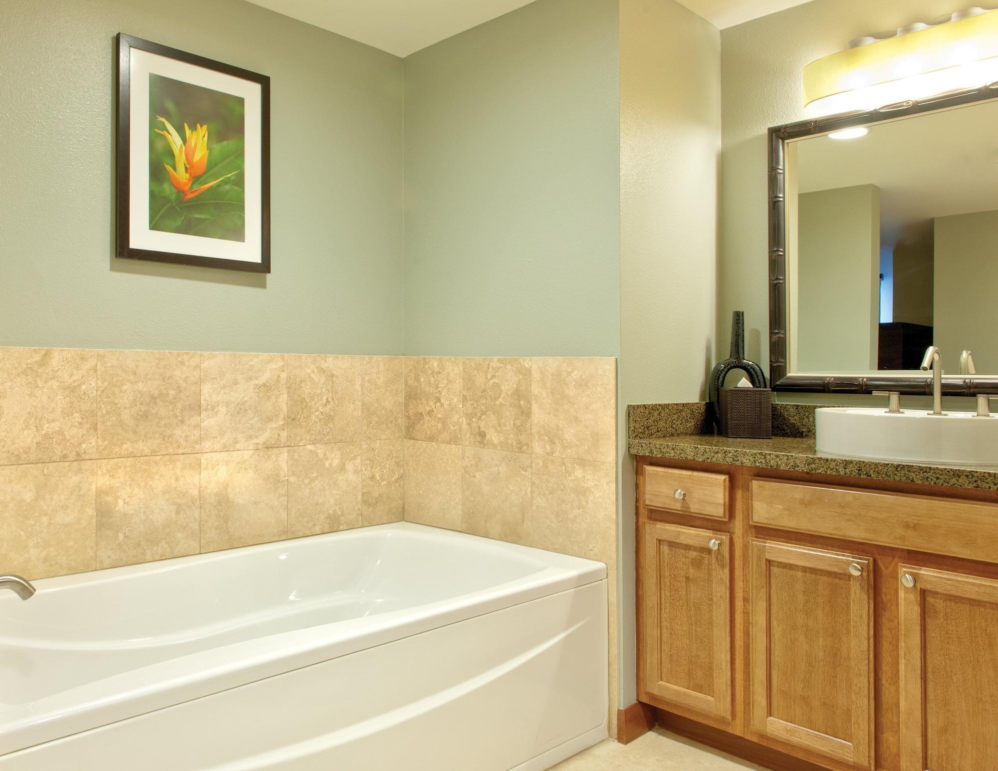 Club Wyndham at Waikiki Beach Walk - photo 19