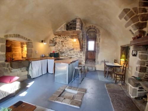Le Clou de Malte - carbon neutral hotel in Unknown City