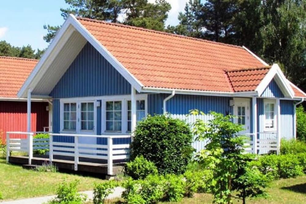 Holiday House at the Useriner See Userin — 4-Star Luxury Hotel in Neustrelitz, Germany