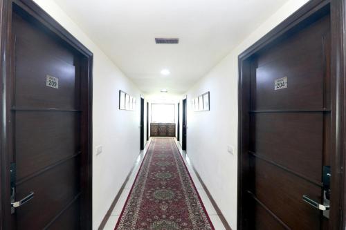 OYO 18810 Hotel Noor Mahal