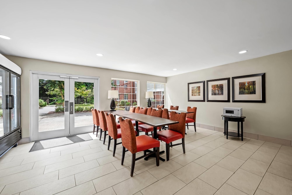 MainStay Suites Raleigh North - photo 32