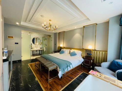 Qingdao Badaguan Jingli Villa Hotel — 4-Star Luxury Hotel in Qingdao, People's Republic of China
