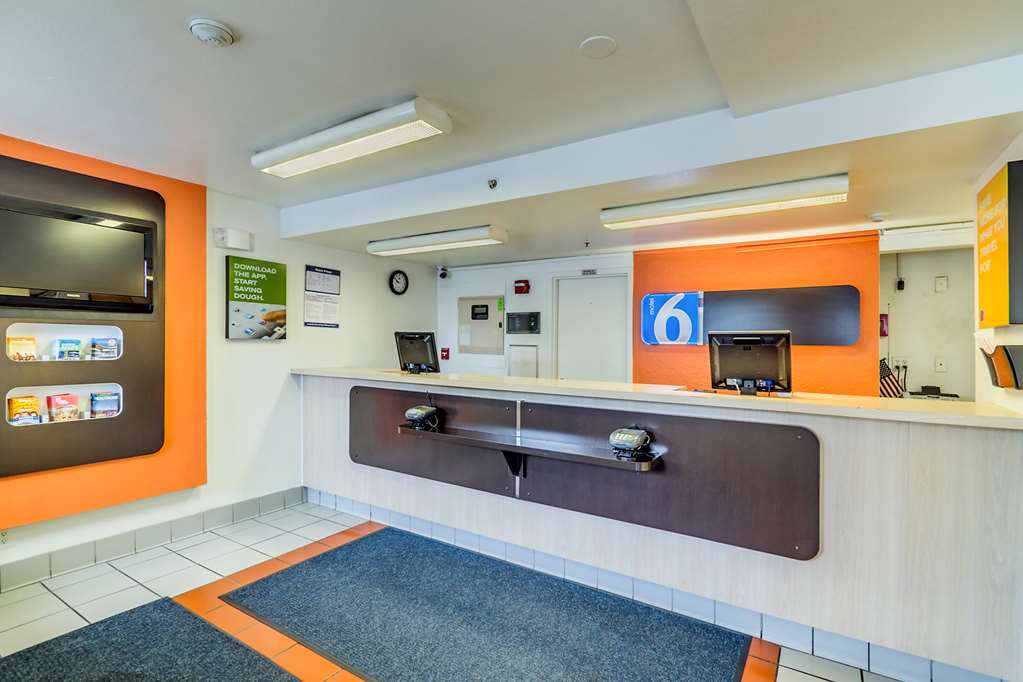 Motel 6 Linthicum Heights MD BWI Airport - photo 18