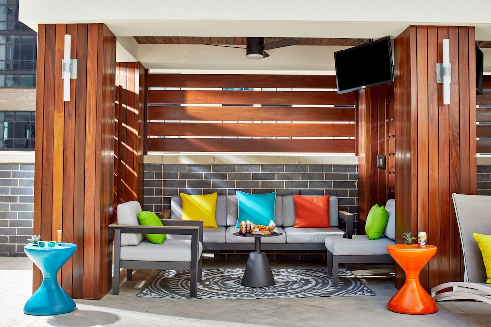 SpringHill Suites by Marriott Nashville Downtown Convention Center - photo 27