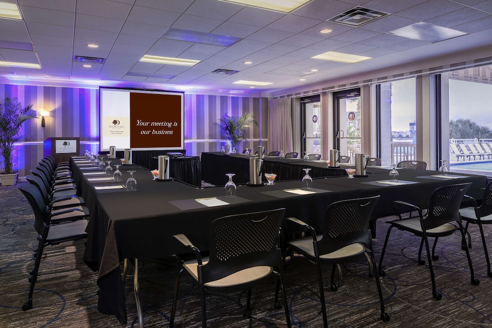 DoubleTree by Hilton Hotel Jacksonville Riverfront - photo 58