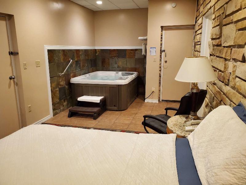 Jefferson Hills Motel - photo 25