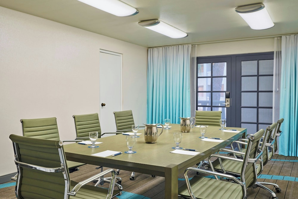 Sheraton Tucson Hotel and Suites - photo 42