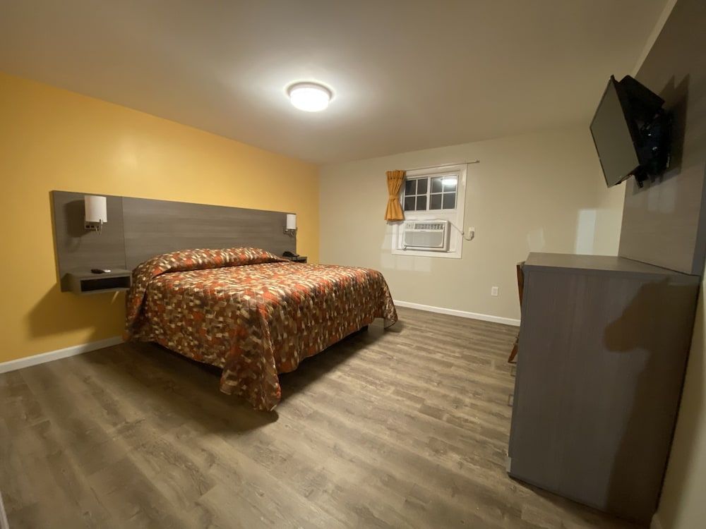 Sleepy Hollow Motel - photo 12