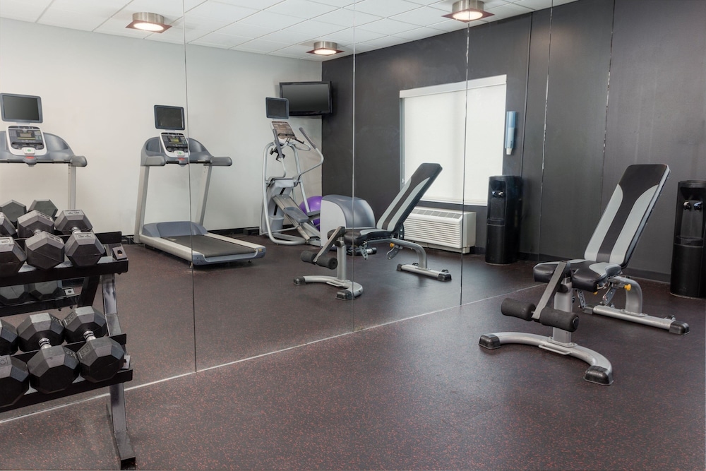 TownePlace Suites Erie - photo 27