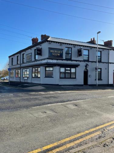 Merseyview Hotel — Widnes