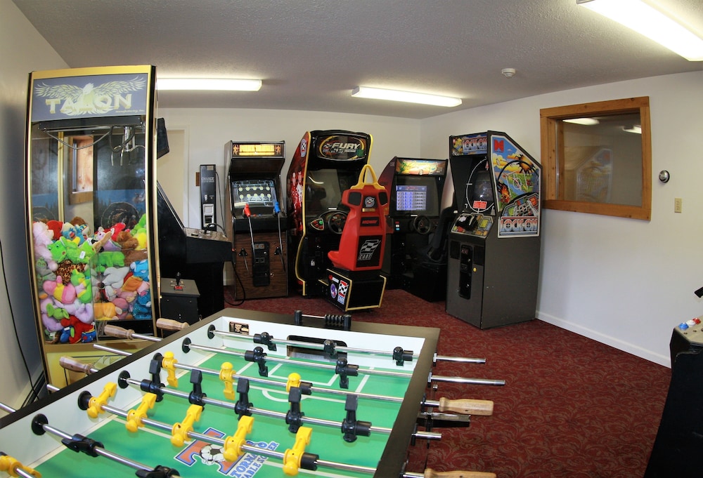 St. Ignace Budget Host Inn - photo 25