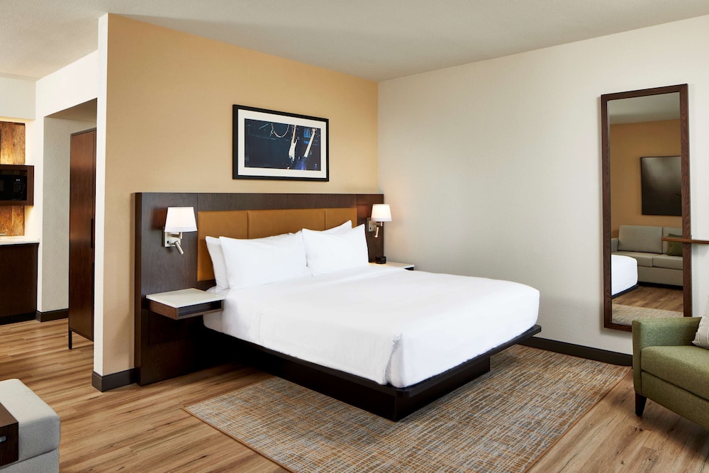 Embassy Suites by Hilton Nashville Downtown - photo 34