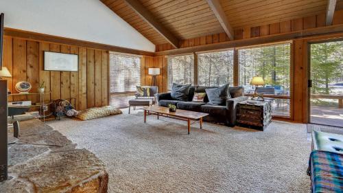 Crag 01 — Sunriver — photo 2