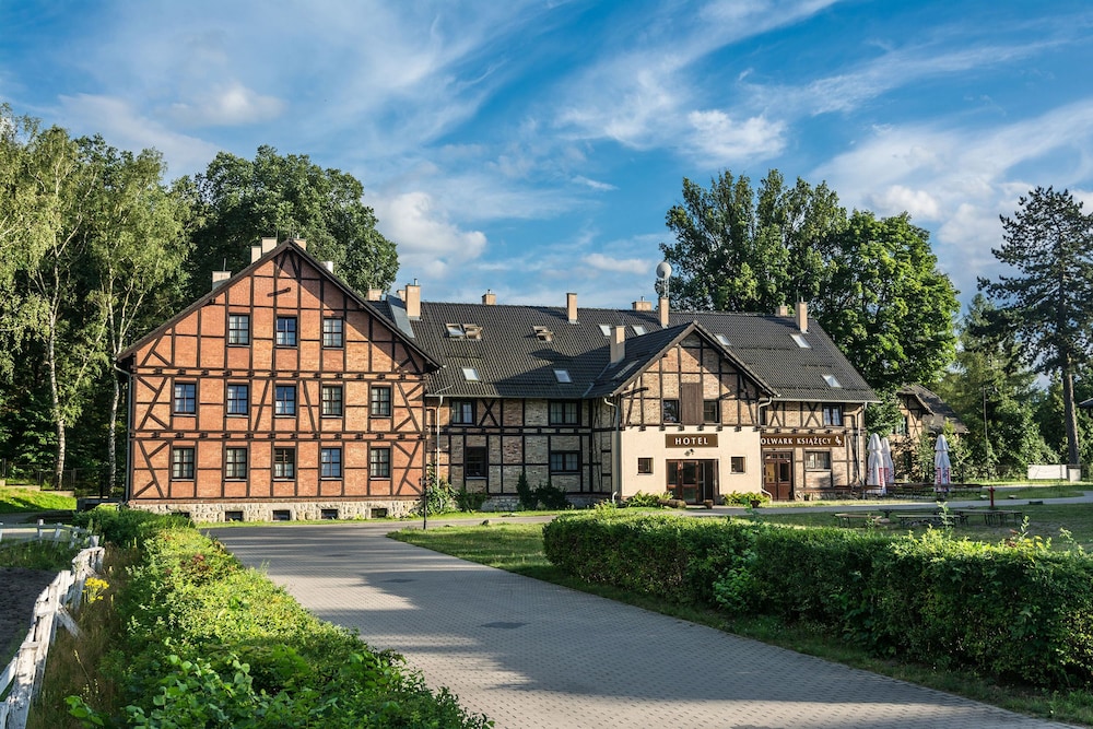 Folwark Książęcy pet-friendly hotel Poswietne