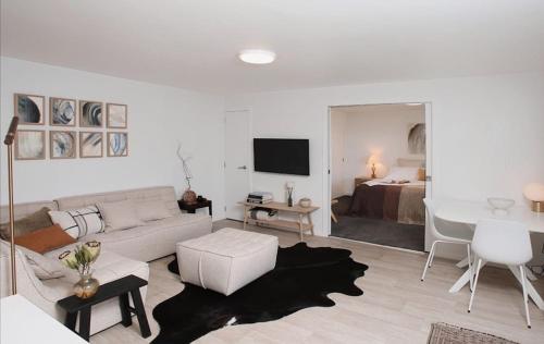 Garden Apartment — 4-Star Luxury Hotel in None, New Zealand