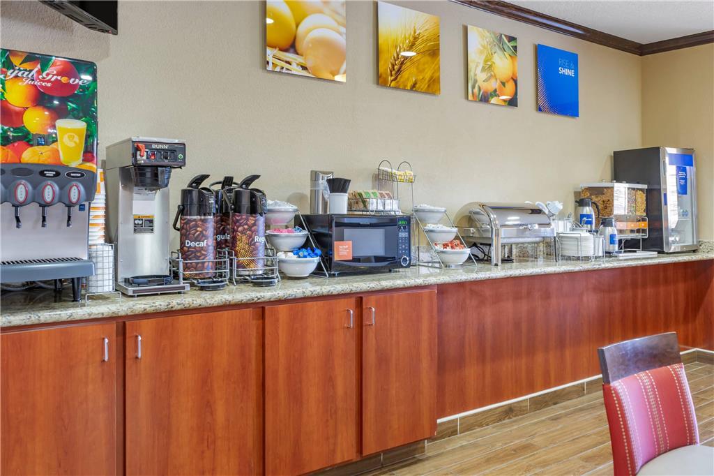 Comfort Inn Albuquerque Airport - photo 29