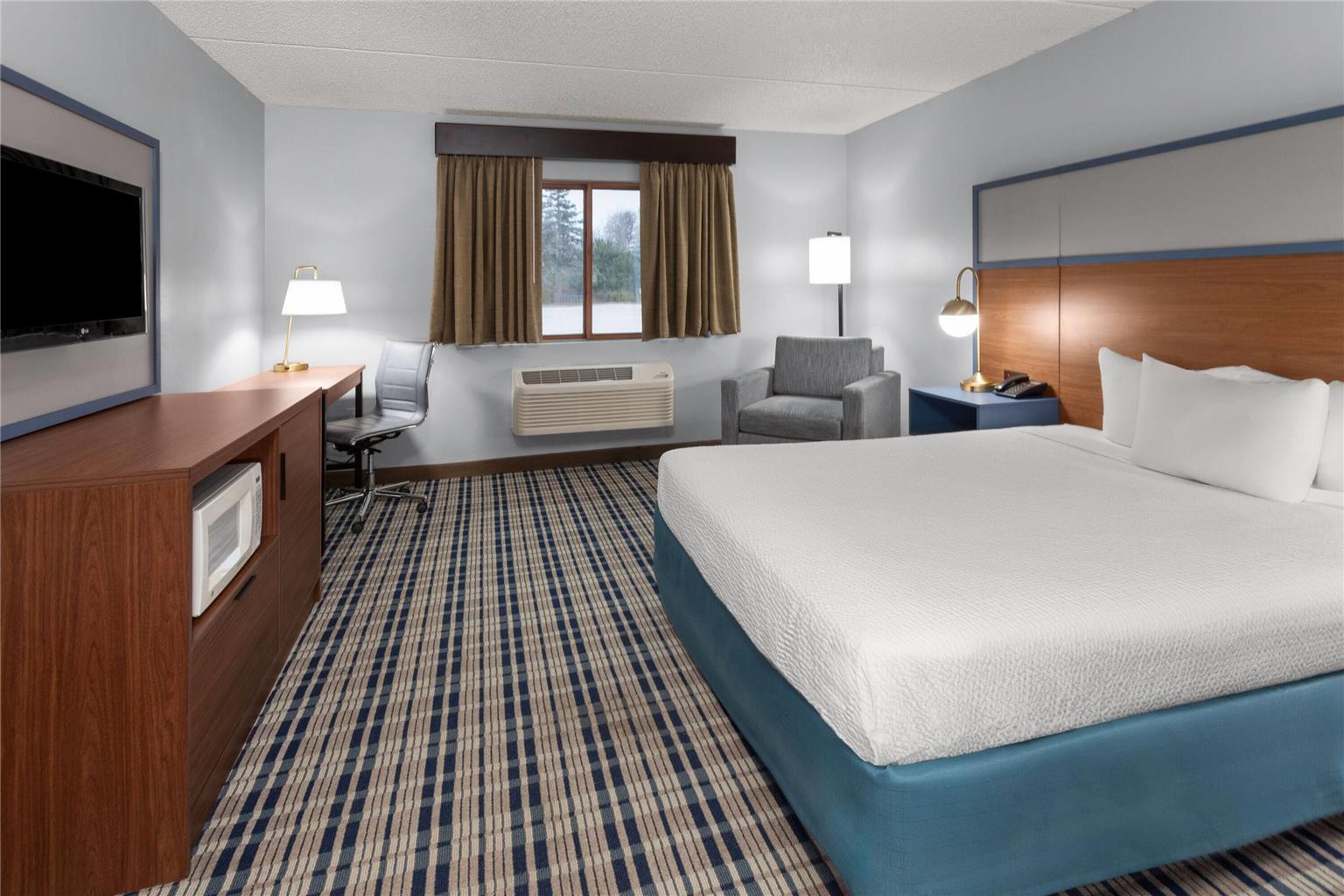 AmericInn by Wyndham Green Bay West - photo 16