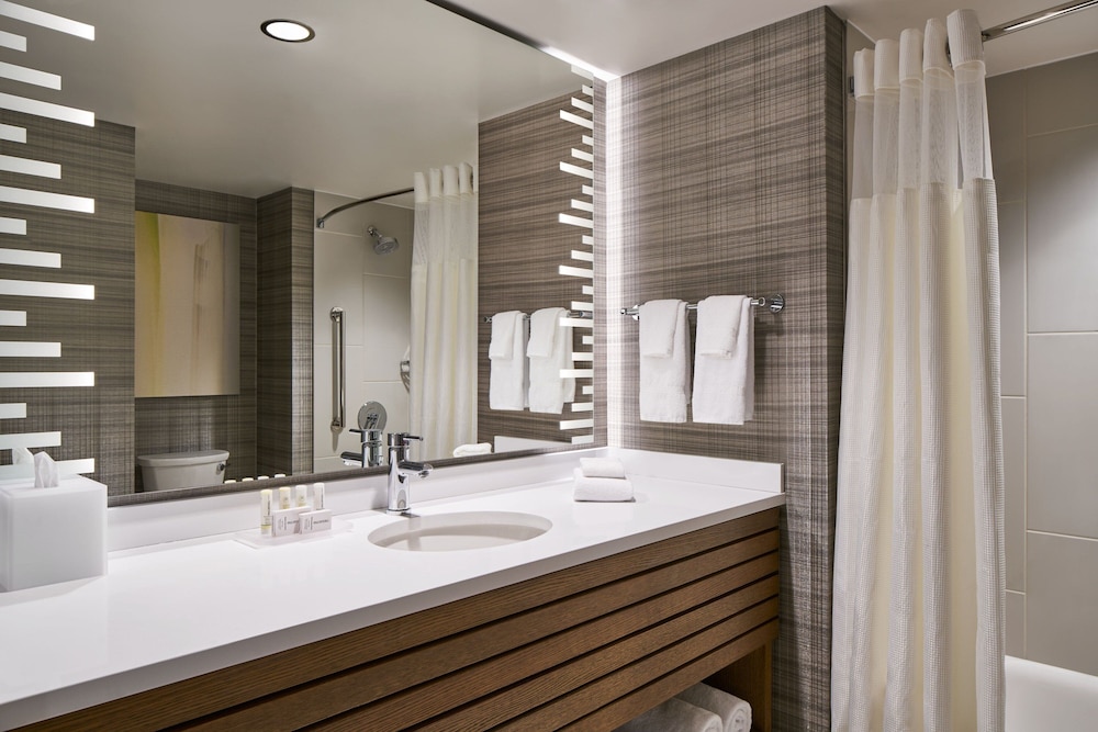 Courtyard by Marriott Washington Downtown Convention Center - photo 10