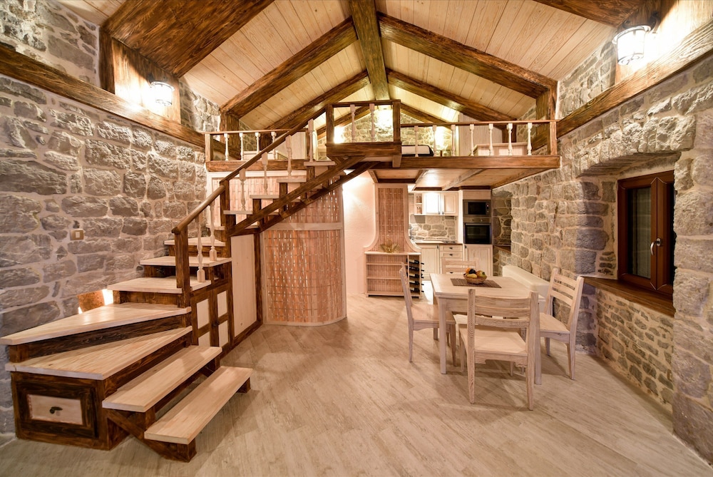 Villa Dub — Kotor — photo 2