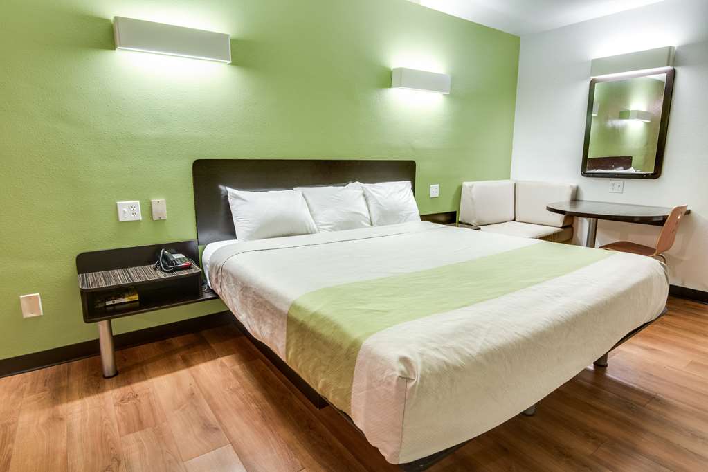 Motel 6 Longview TX North - photo 4