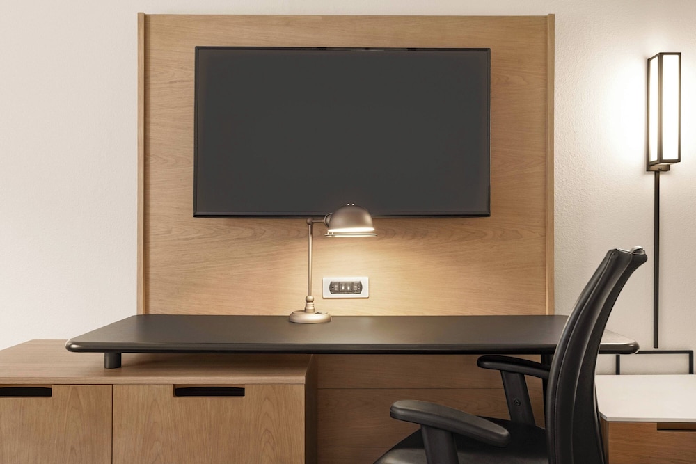 Fairfield Inn by Marriott Warren Niles - photo 9