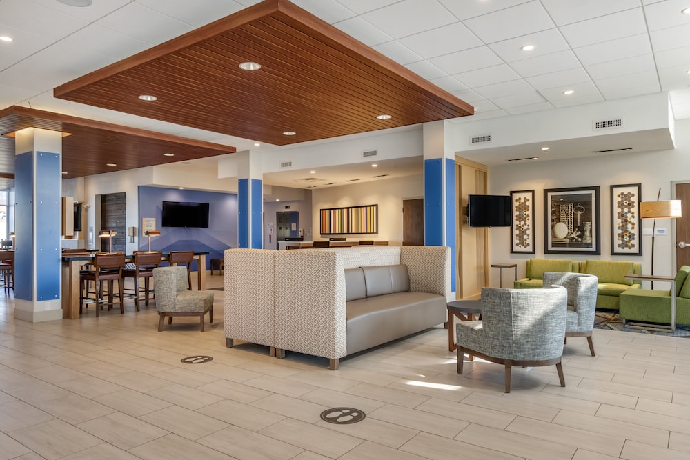 Holiday Inn Express & Suites Carlisle Southwest I 81 by IHG - photo 35