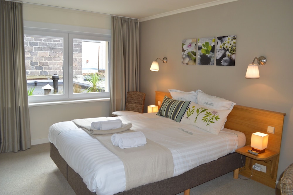 Hotel Ambrosia — Ieper