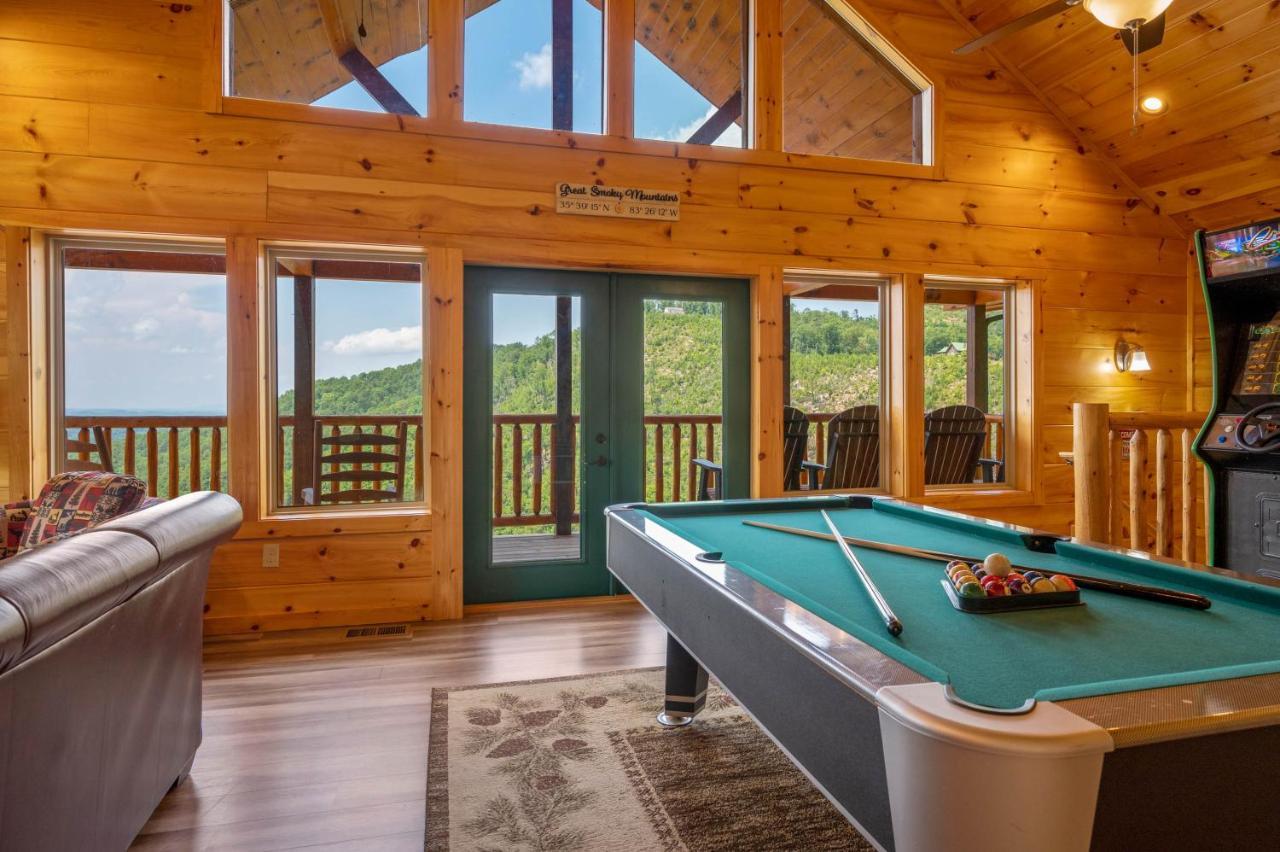 Hibearnator - carbon neutral hotel in Pigeon Forge