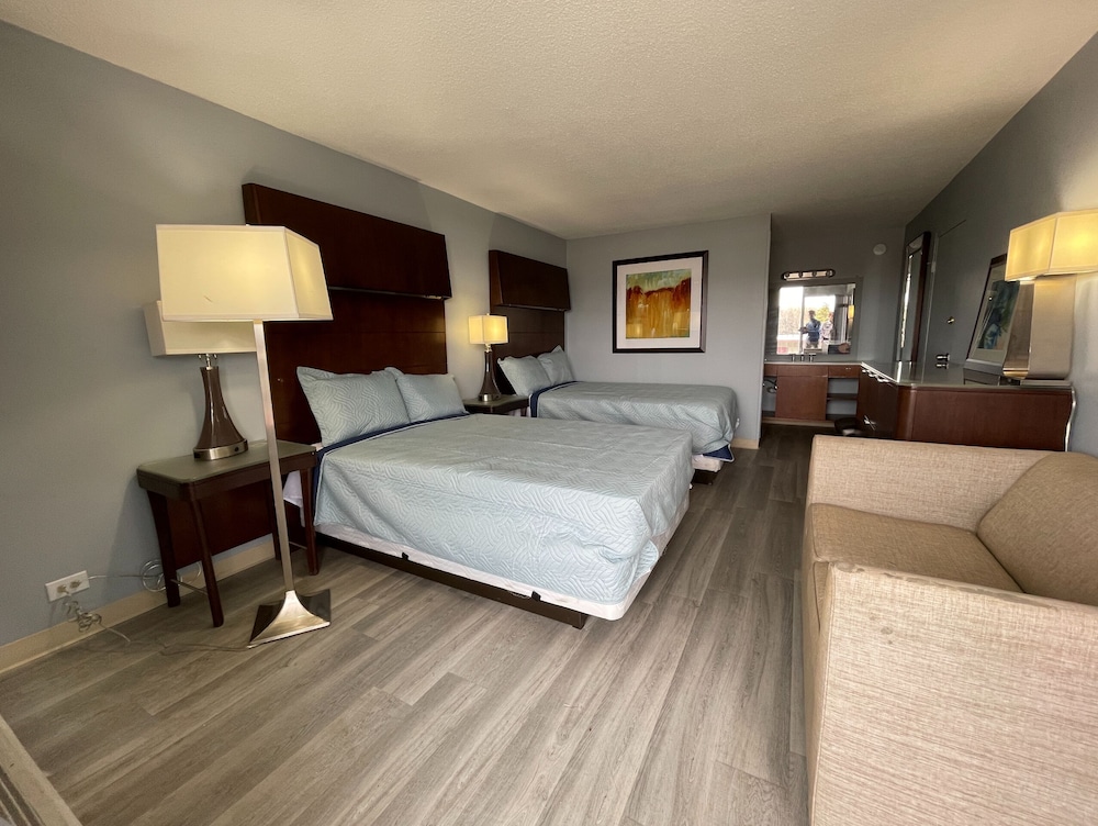 Lamplighter Inn By OYO Charlotte Airport Area - photo 20