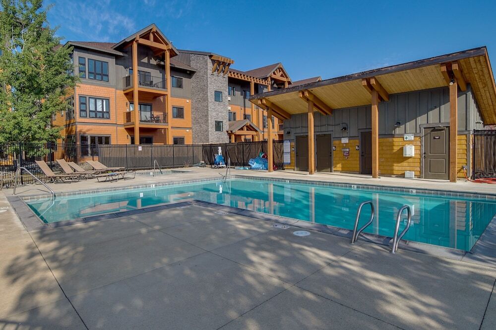 Suncadia Resort Condo: Balcony & Golf Course Views - photo 11