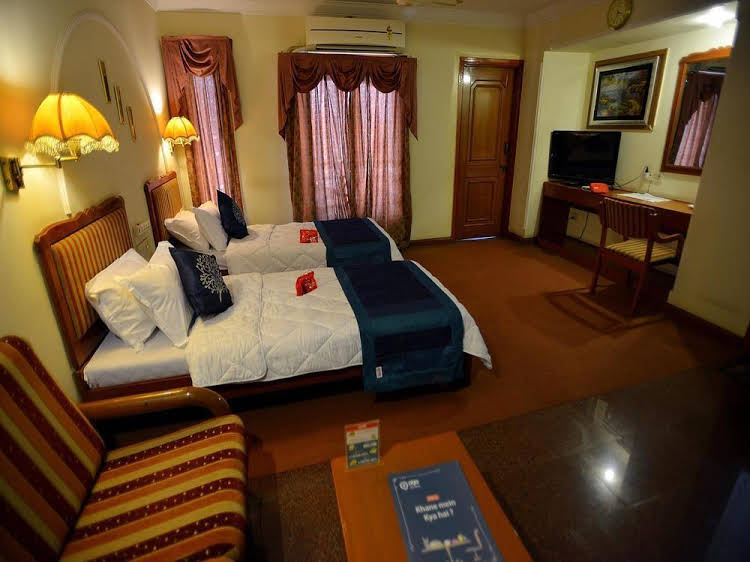Oyo Rooms Dairy Den Circle — Vadodara