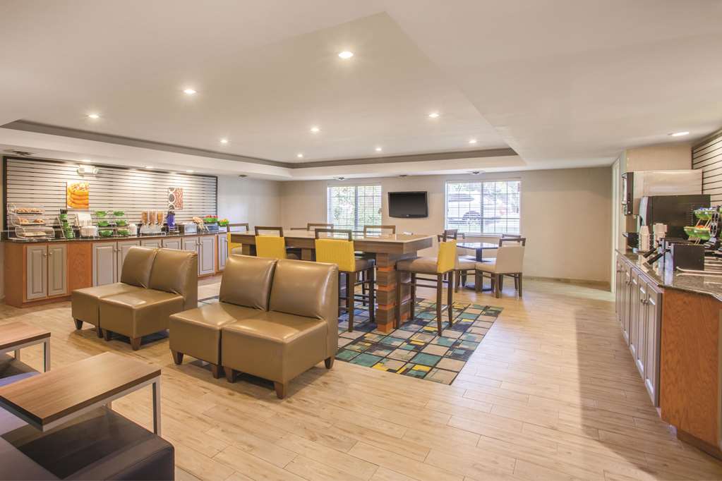 La Quinta Inn by Wyndham Richmond South - photo 24