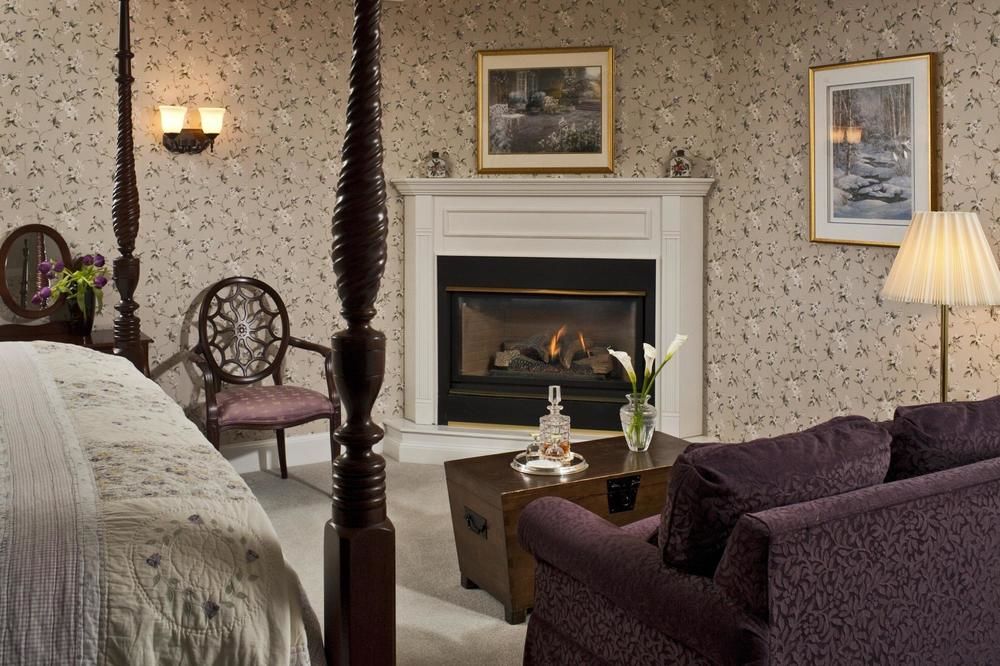 Applegate Inn - photo 3