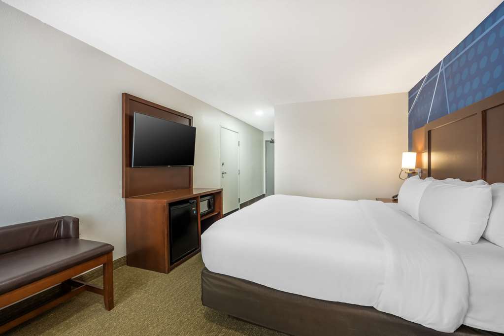 Comfort Suites Omaha East Council Bluffs - photo 37