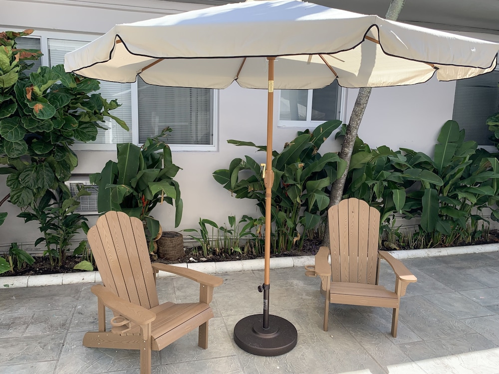 Tiana Beach Inn - photo 25
