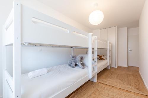 Appartement 6 Pers Val D'europe Disneyland Paris Captain America — 4-Star Luxury Hotel in Chessy, France