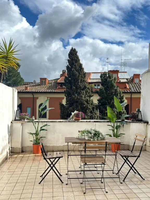 Regina Margherita Home — 4-Star Luxury Hotel in Rome, Italy