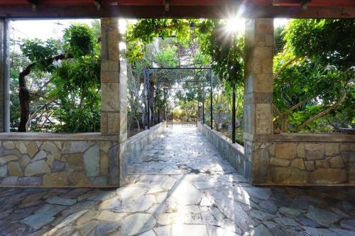 Villa 'Manios' Near the Beach — 4-Star Luxury Hotel in Stavros, Greece