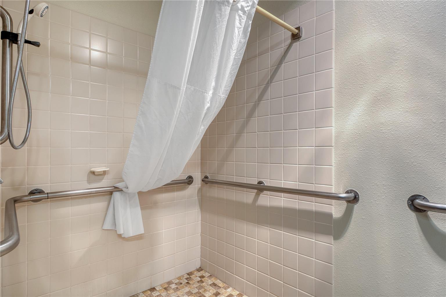 Best Western Alderwood - photo 21