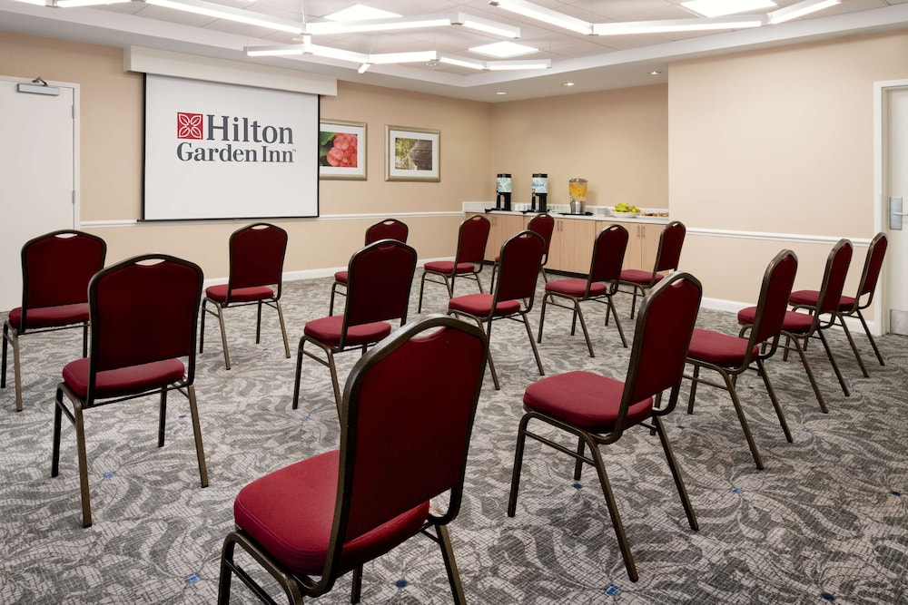 Hilton Garden Inn Roseville - photo 43