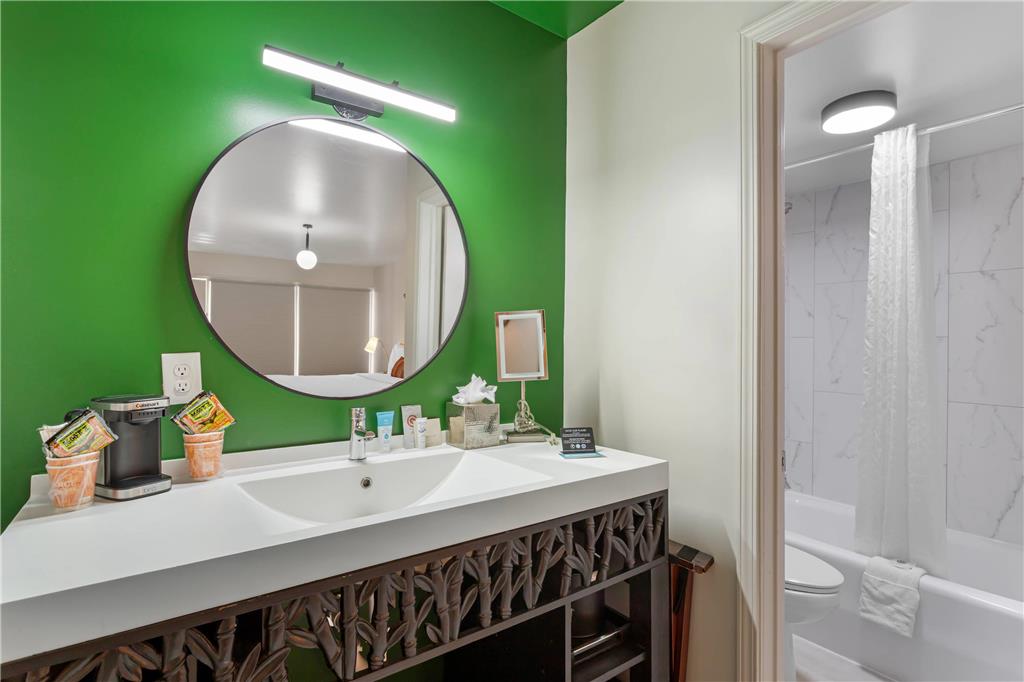 Heights House Hotel Houston Heights Downtown an Ascend Collection Hotel - photo 14
