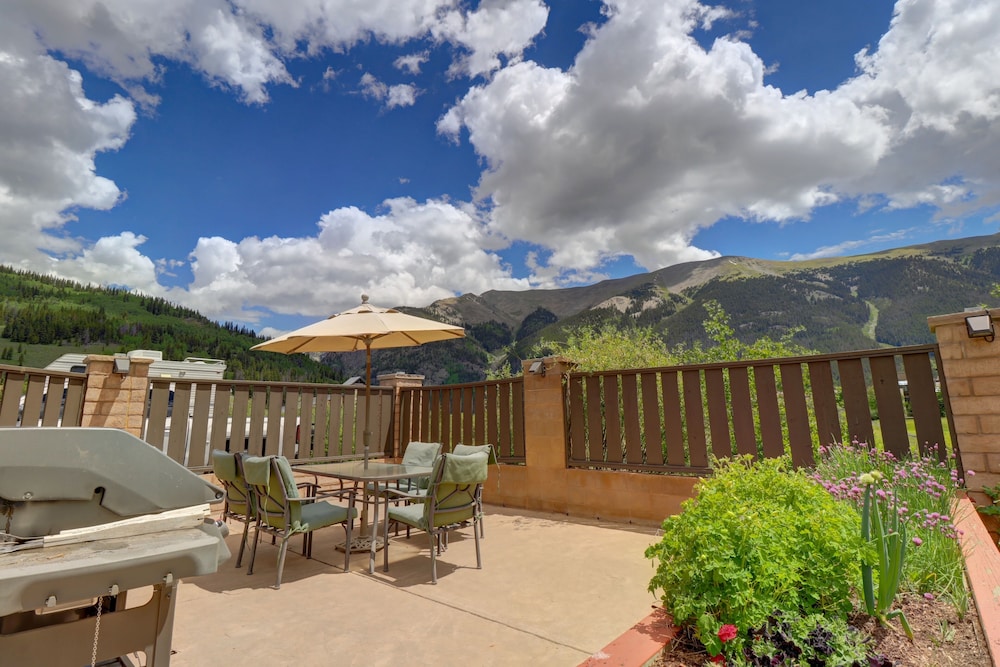 Heated Pool Ski In Walk Out Perfect Hotel Room CV210A by Redawning - photo 14