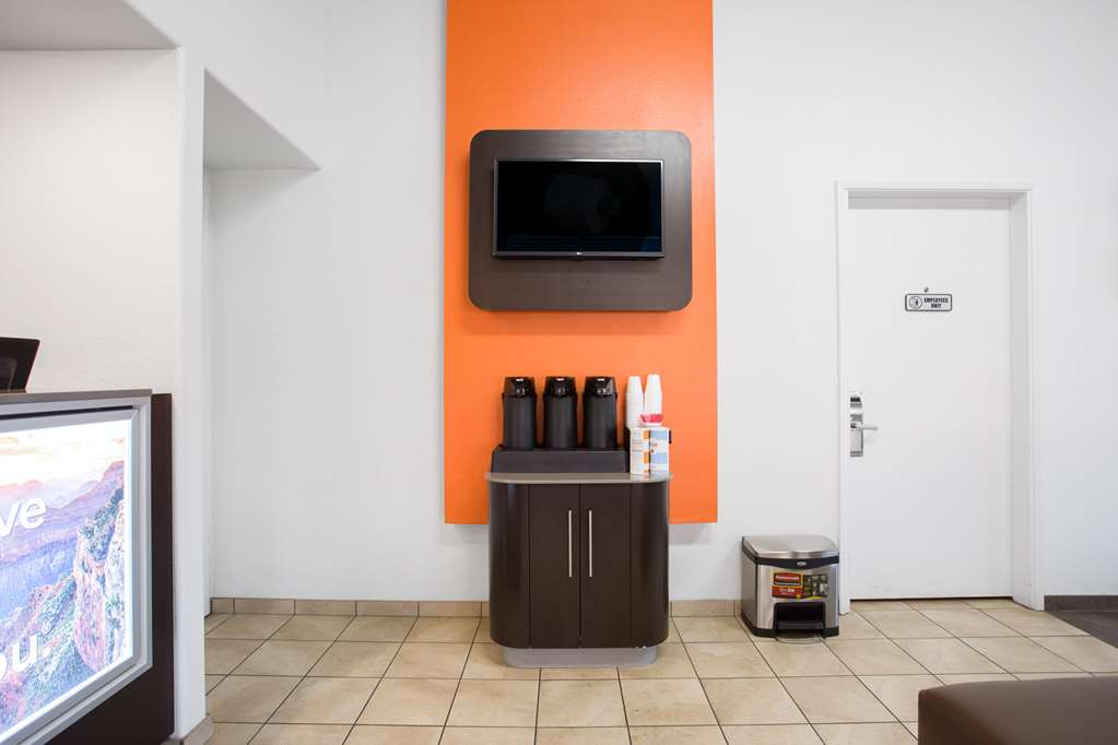 Motel 6 Kingman AZ Route 66 West - photo 26