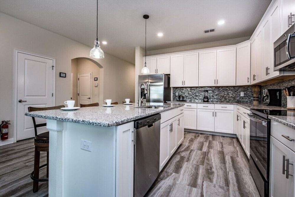 6 Bdrm 5 Bath Golf Resort - photo 24