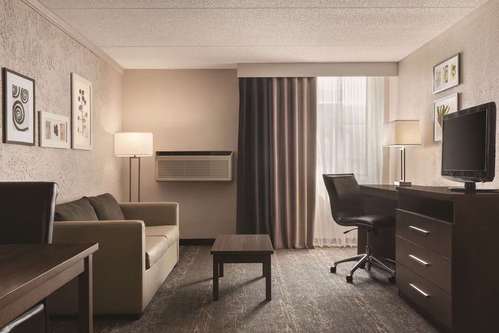 Country Inn & Suites by Radisson Mt. Pleasant Racine West WI - photo 17
