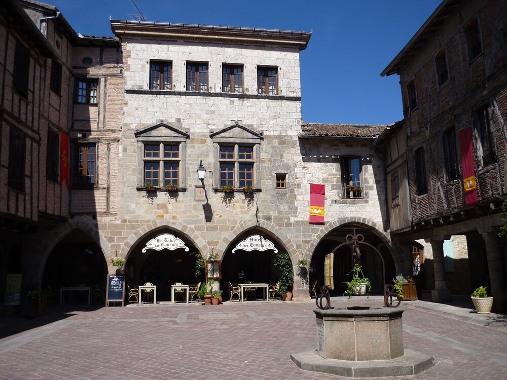 Hôtel des Consuls - carbon neutral hotel in Gaillac